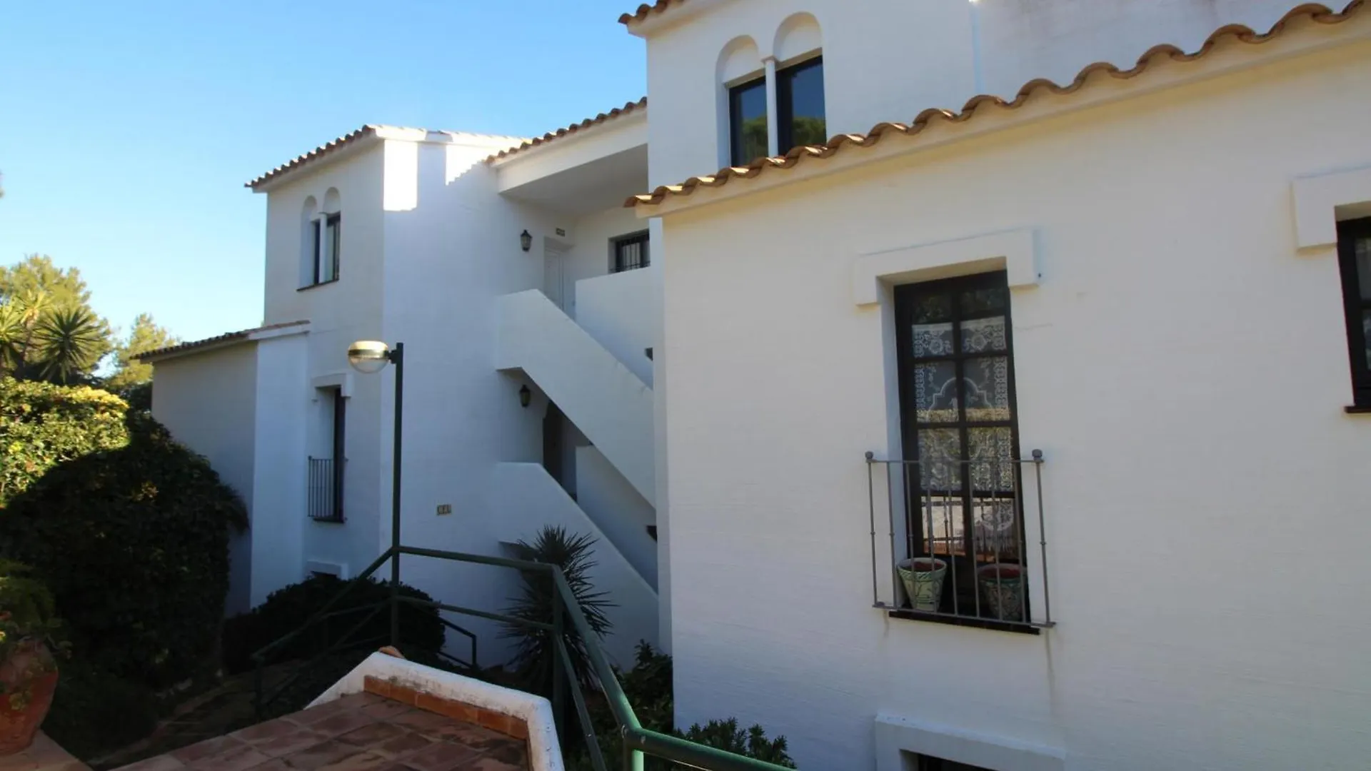 Cel 103 Apartamento Luminoso Y Sencillo En Residencial Ajardinado Con Piscina Comunitaria - Es-228-22 Llanca