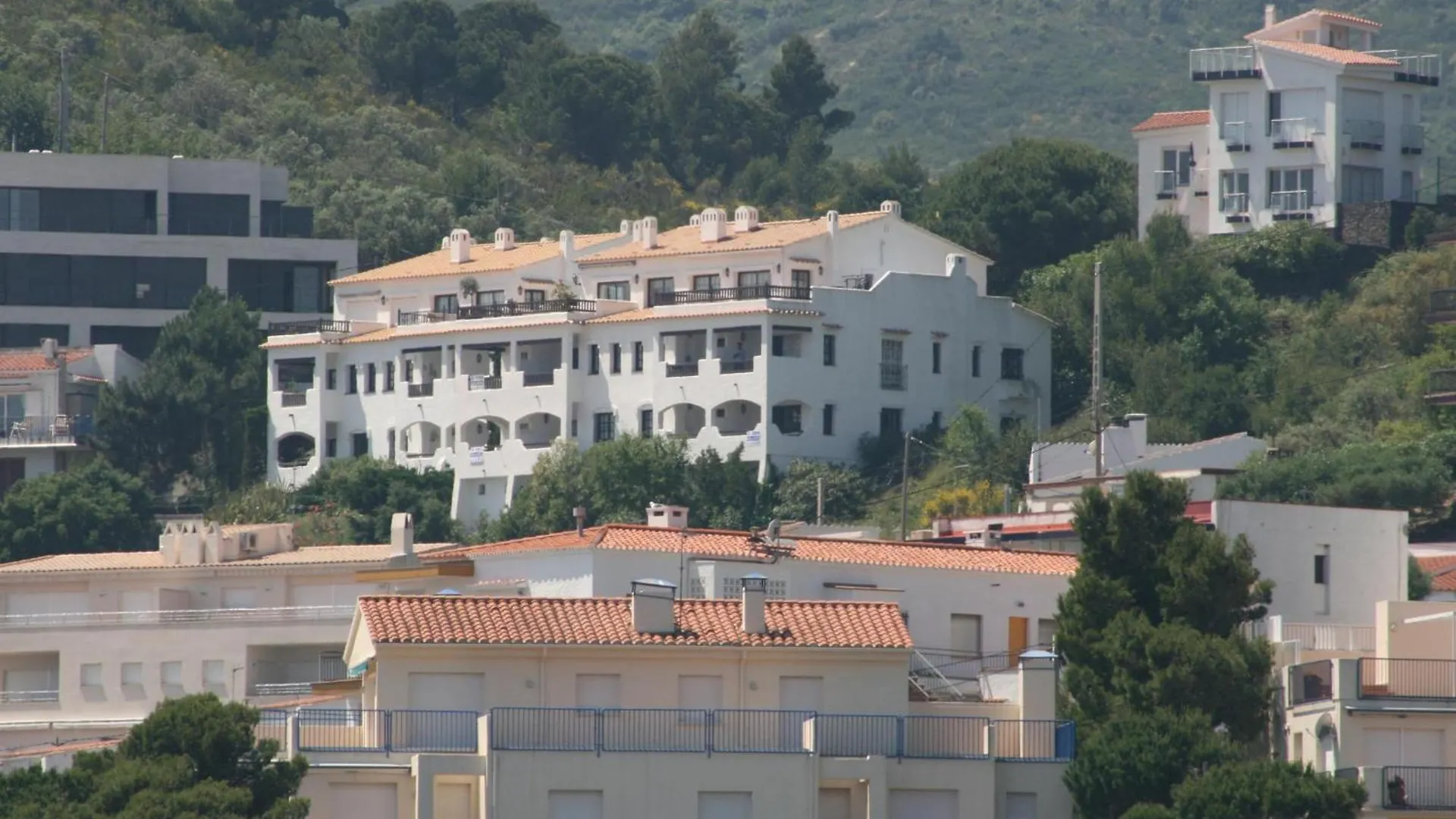 Apartment Cel 103 Apartamento Luminoso Y Sencillo En Residencial Ajardinado Con Piscina Comunitaria - Es-228-22 Llanca